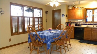 Dining Area 1