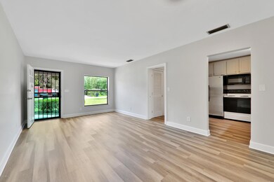 480 Tabor Dr S, Jacksonville, FL 32216 - photo 4