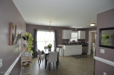 3717 Tifgreen Dr, Greenville, NC 27834 - photo 5