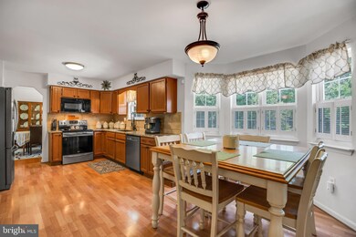 28013 Cedar View Ct, Mechanicsville, MD 20659 - photo 6