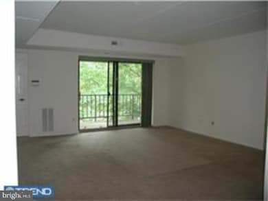 77 Oakridge Dr unit 77, Langhorne, PA 19047 - photo 4
