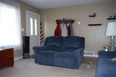751 W Market St, Orwigsburg, PA 17961 - photo 4
