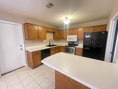 421 Juniper Dr, Crestview, FL 32536 - photo 5