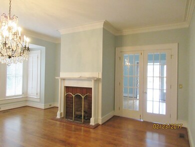 301 Gaskin Ave N, Douglas, GA 31533 - photo 6