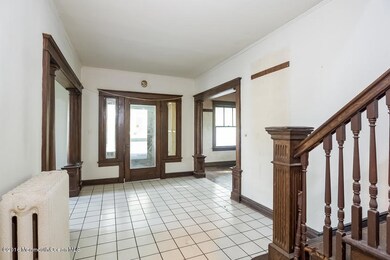 2988279-830w553h