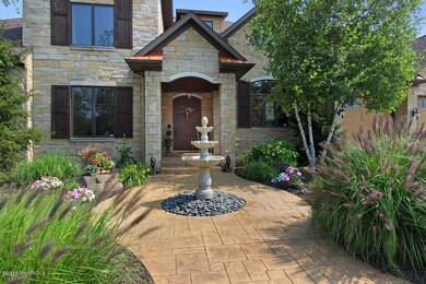 HC FRONT ENTRY WITH FOUNTAIN