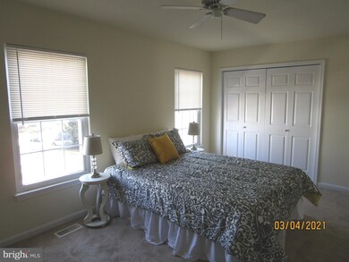 7085 Gresham Ct W, Frederick, MD 21703 - photo 6