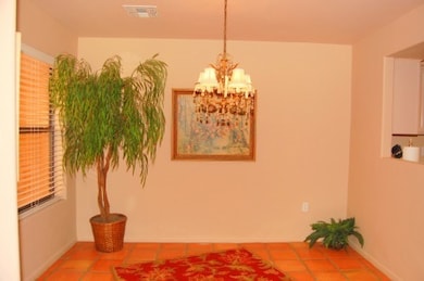 13227 N Mimosa - dining room