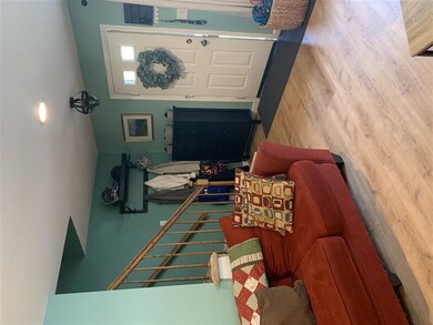 38 Walnut Cir, MerriMacK, NH 03054 - photo 5