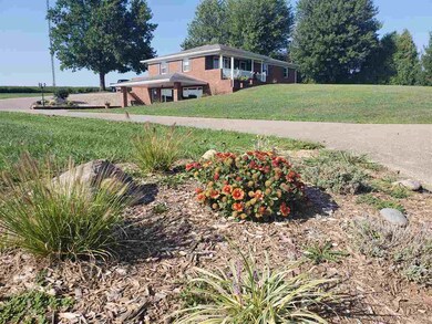 7337 E 100 N, Montgomery, IN 47558 - photo 3