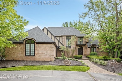 2863 Meadowood Ln, Bloomfield Hills, MI 48302 - photo 3