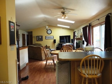 430 Abbe Rd, Sheffield Lake, OH 44054 - photo 5