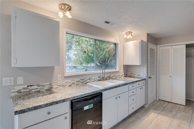 318 S Jarvis Ave, East Wenatchee, WA 98802 - photo 7