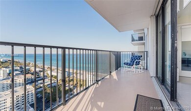 HUGE BALCONY