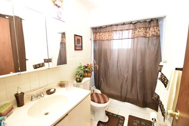 6144 N Francisco Ave, Chicago, IL 60659 - photo 7