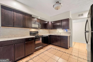 6400 Oak Chase Ln, Riverdale, GA 30296 - photo 7