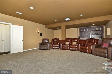 25725 Summerbank Ct, Chantilly, VA 20152 - photo 7