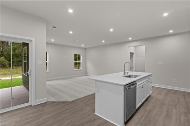 391 Tributary Ln, Carrollton, VA 23314 - photo 5