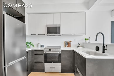 145 W 129th St unit 4, New York, NY 10027 - photo 4
