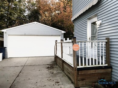 4150 Dahlia Dr, Toledo, OH 43611 - photo 2