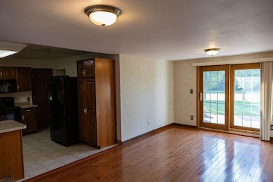 155A8208