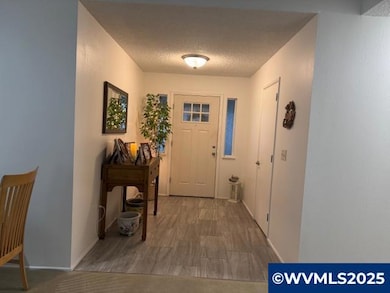 3235 Oakcrest Dr NW, Salem, OR 97304 - photo 2