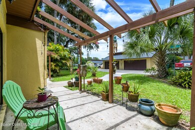 Super Cute Front Patio With Trellis