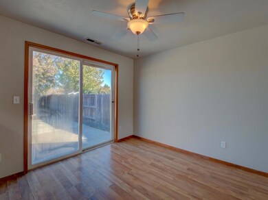 1158 Glengrove Ave, Central Point, OR 97502 - photo 5