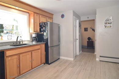 25 Maplewood Orchard Dr, Greenville, RI 02828 - photo 7