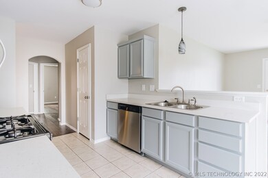 20341 E 41st Place S, Broken Arrow, OK 74014 - photo 3