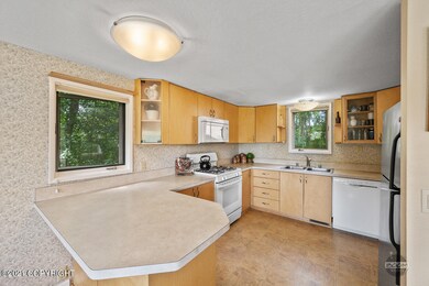 2401 S Clapp St-1