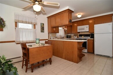 1 Sweetbriar Ave, Riverside, RI 02915 - photo 5