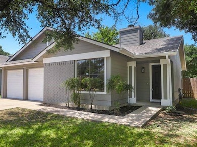 13024 Garfield Ln, Austin, TX 78727 - photo 5