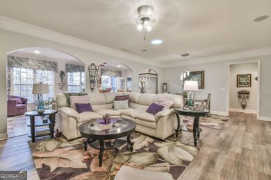 6352 Falling Water Ln unit 6A, Hoschton, GA 30548 - photo 4