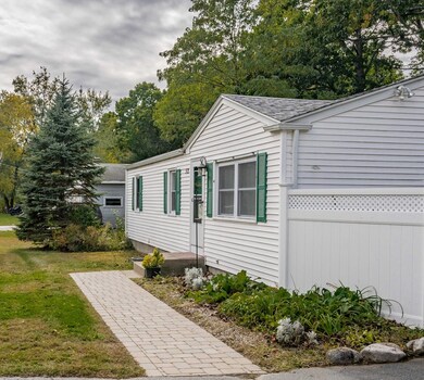 52 Longview Dr, Florence, MA 01062 - photo 4