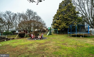 210 E Dutton Mill Rd, Brookhaven, PA 19015 - photo 6