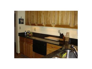 20 Crossing at Riverplace unit 102, Woodstock, NH 03262 - photo 7