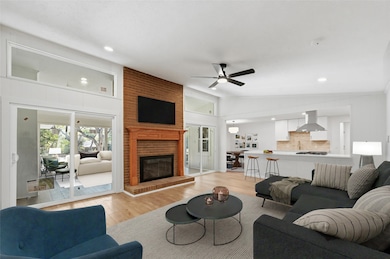 This photo has been virtually staged