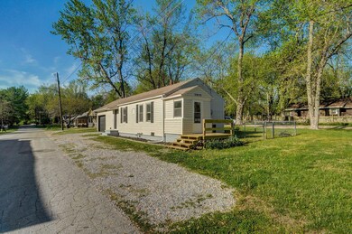 2842 E Cherry St-1