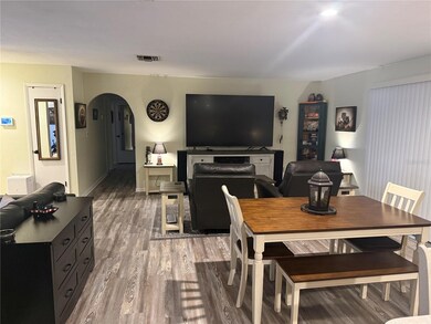 1101 SW 19th Place, Gainesville, FL 32601 - photo 7