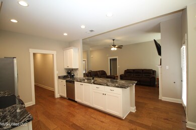 1249 Perry Pl Dr, Hernando, MS 38632 - photo 7