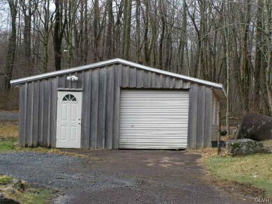 oversized 1 car garage