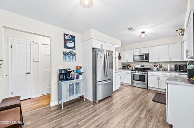 Kitchen 4