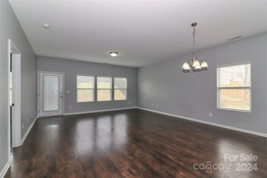 200 Altondale Dr, Statesville, NC 28625 - photo 2