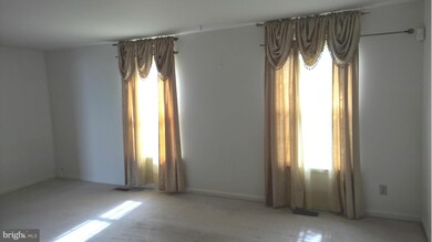 6040 Saint Moritz Dr, Temple Hills, MD 20748 - photo 5