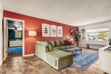 06-Living Room