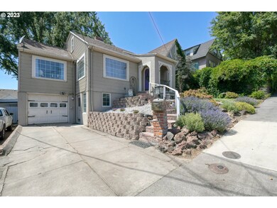 219 NW 10th St, Pendleton, OR 97801 - photo 2