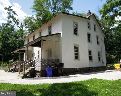 1747 Upper Ridge Rd, Pennsburg, PA 18073 - photo 3