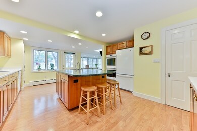22 Thompson Ln, Milton, MA 02186 - photo 5