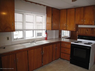 919 Clay Ave, Scranton, PA 18510 - photo 6